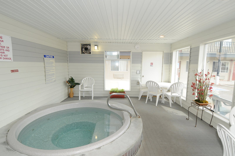 Best Western Cross-Winds Motor Inn - West Yellowstone, MT