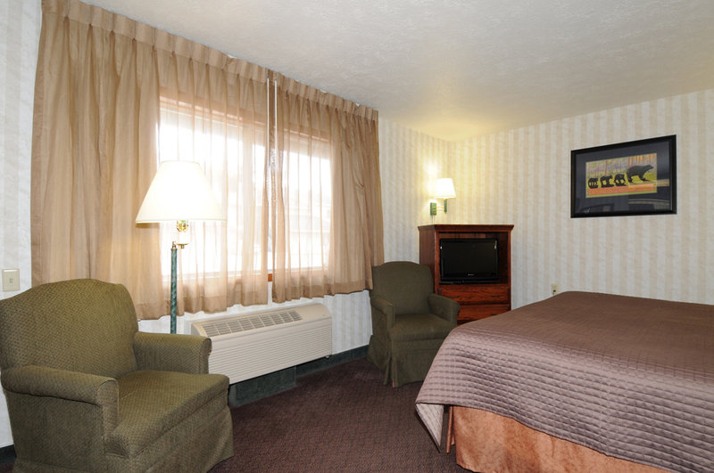 Best Western Cross-Winds Motor Inn - West Yellowstone, MT