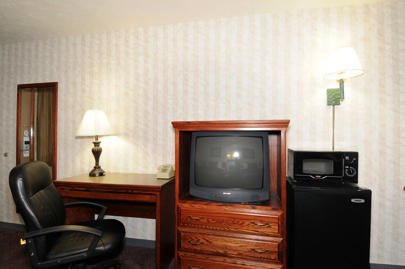 Best Western Cross-Winds Motor Inn - West Yellowstone, MT