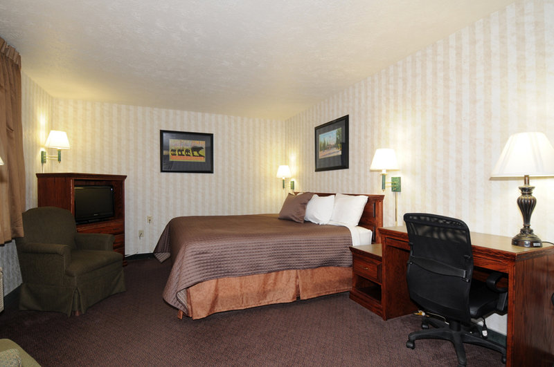 Best Western Cross-Winds Motor Inn - West Yellowstone, MT
