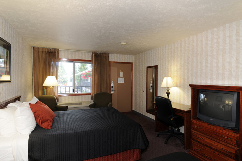 Best Western Cross-Winds Motor Inn - West Yellowstone, MT