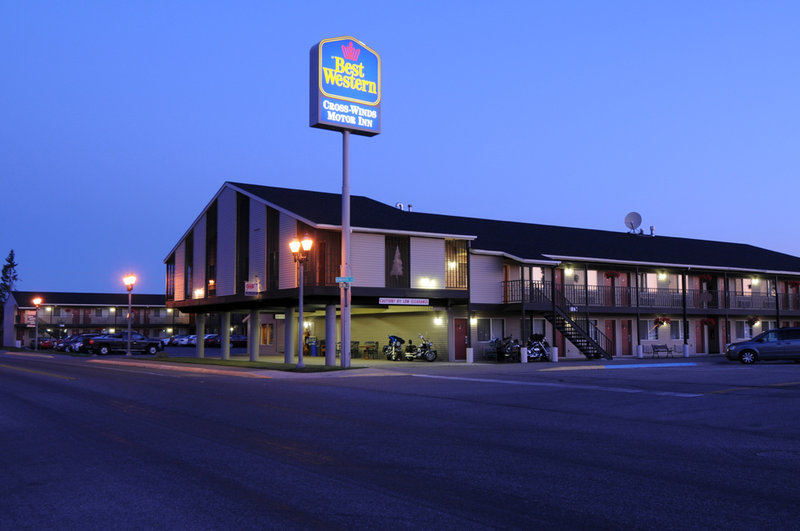 Best Western Cross-Winds Motor Inn - West Yellowstone, MT