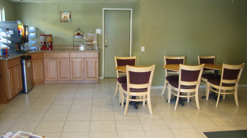 Townhouse Inn & Suites - Brawley, CA