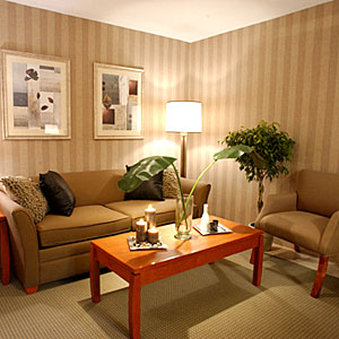 7 Springs Inn & Suites - Palm Springs, CA