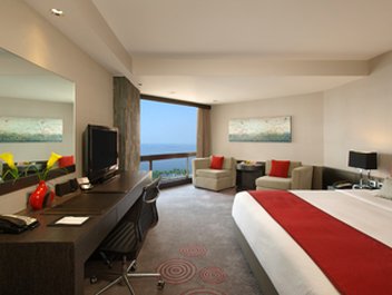 Hotel Jen Manila
