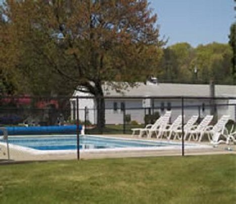 Quaker Inn & Conference Ctr - Uxbridge, MA