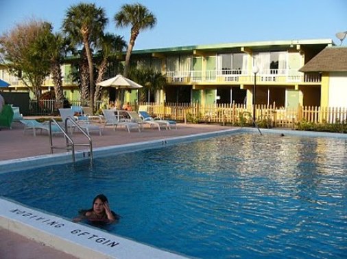 Tropical Inn Resort - Palm Bay, FL