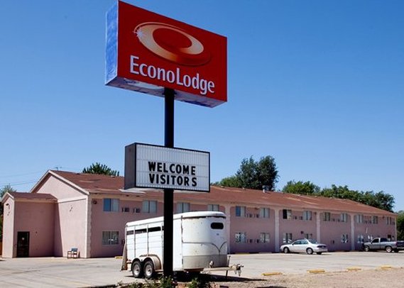 Americas Best Value Inn - Hutchinson, KS