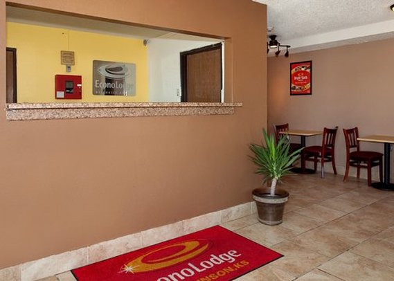 Americas Best Value Inn - Hutchinson, KS