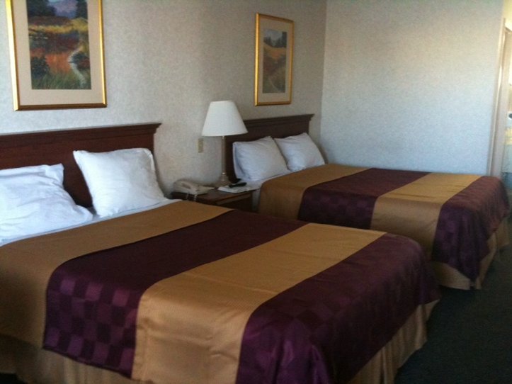 Midlothian Inn - Midlothian, TX