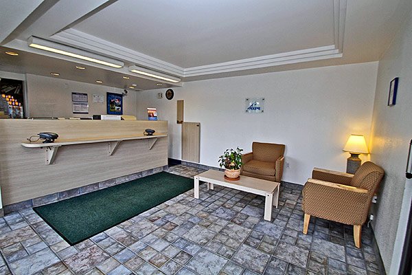 Motel 6 - Leominster, MA