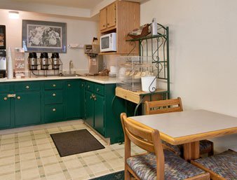 Americas Best Value Inn - Chadron, NE