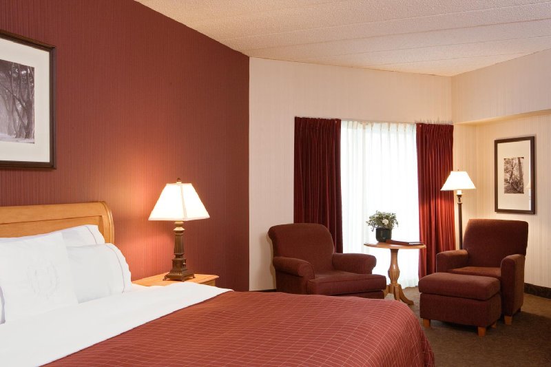 Sheraton Eatontown Hotel - Eatontown, NJ