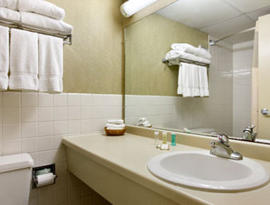 Howard Johnson Grand Forks ND - Grand Forks, ND