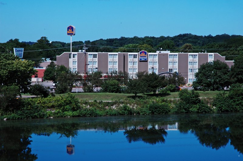 Cooper's Mill Hotel - Cedar Rapids, IA