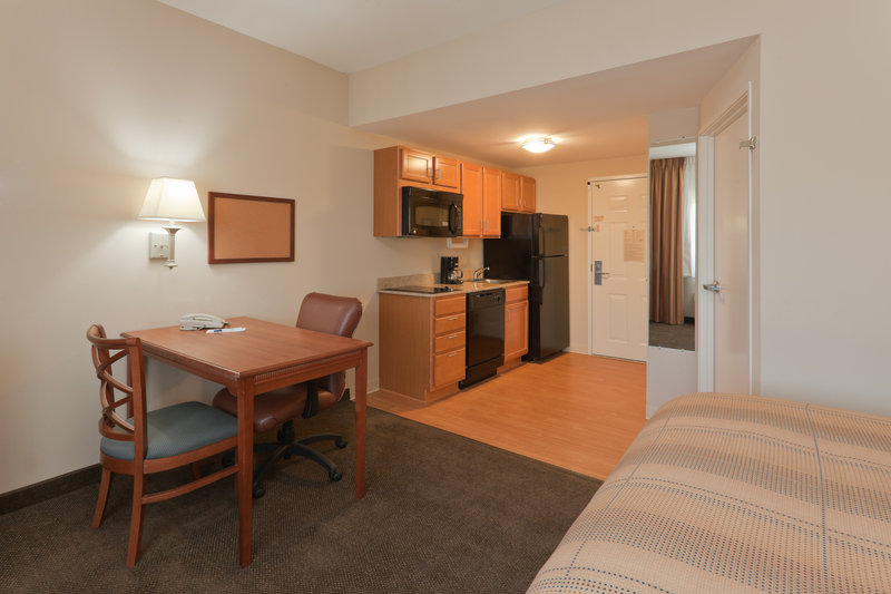 Candlewood Suites Pearl - Pearl, MS