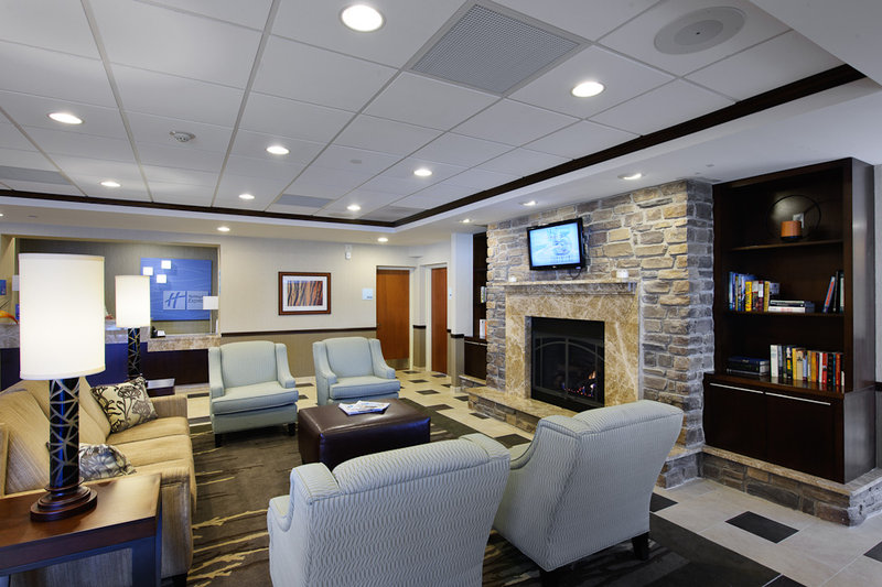 Holiday Inn Express PHILADELPHIA AIRPORT - Marcus Hook, PA