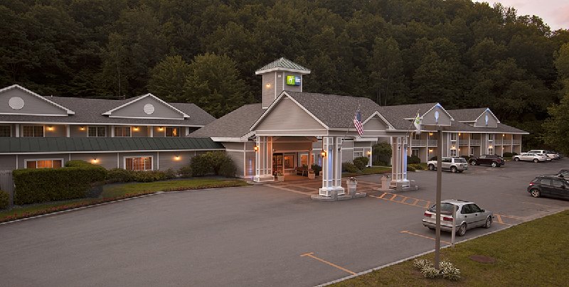 Holiday Inn Express SPRINGFIELD - Springfield, VT