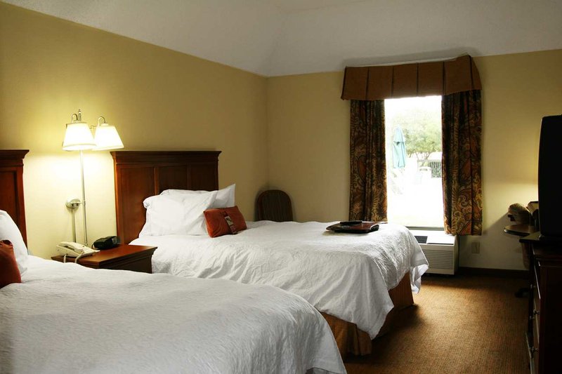 Hampton Inn Raleigh-Capital Blvd. North - Raleigh, NC