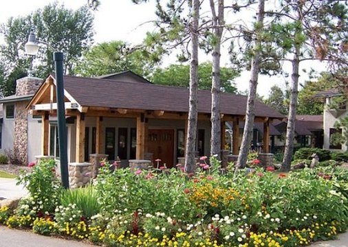 Riverwood Inn - Monticello, MN