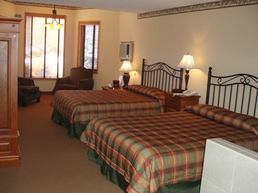 Riverwood Inn - Monticello, MN