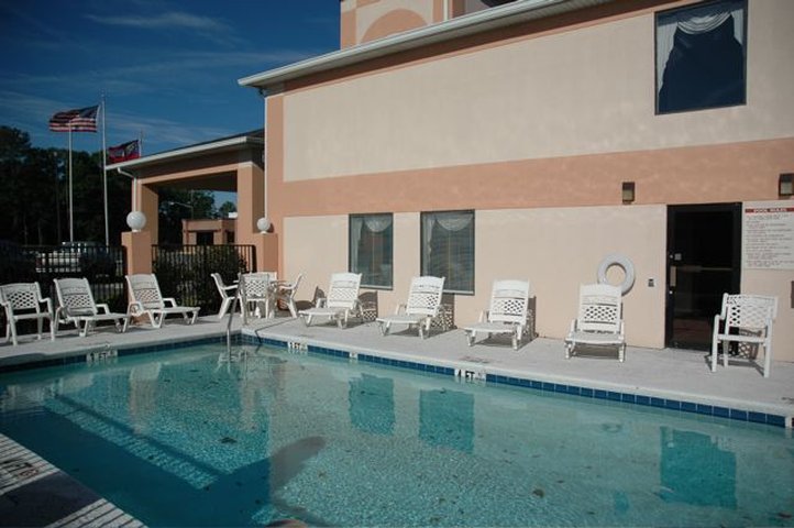 Key West Inn - Baxley, GA