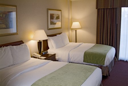 Plaza Hotel And Suites - Eau Claire, WI