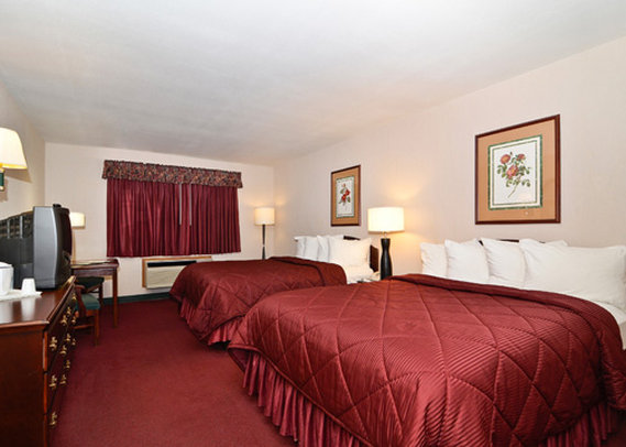 Quality Inn & Suites - Stoughton, WI