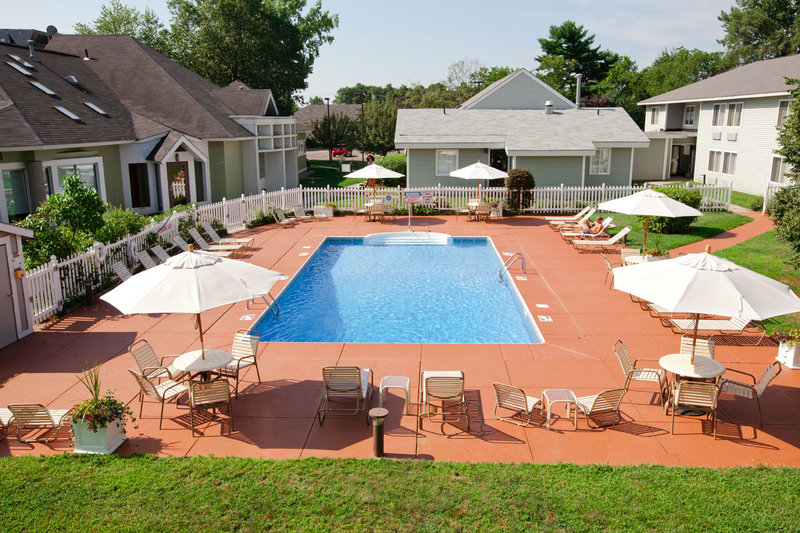 BEST WESTERN PLUS Windjammer Inn & Conference Center - South Burlington, VT