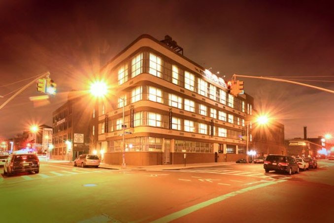 Pointe Plaza