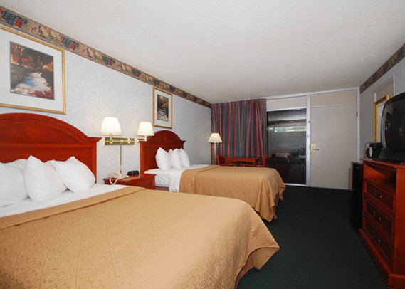 Quality Inn - Columbia, MO