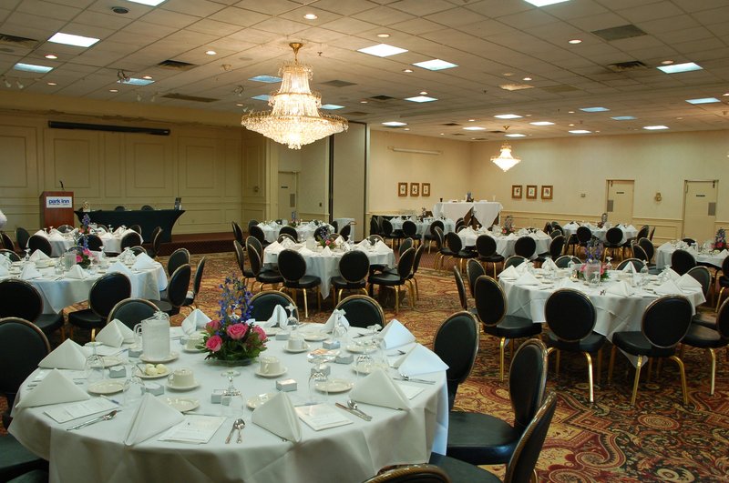 Park Inn By Radisson, Sharon, PA - West Middlesex, PA