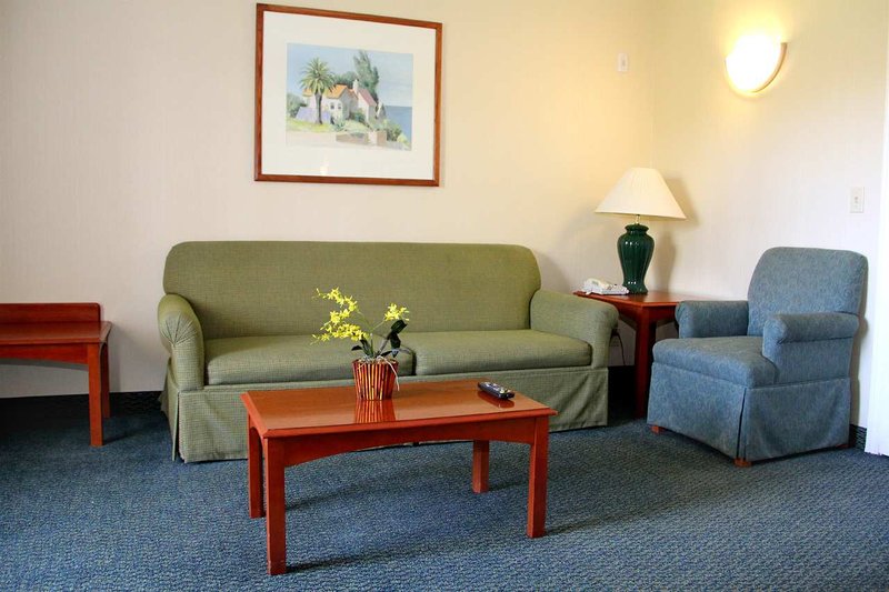 Hampton Inn & Suites San Clemente - San Clemente, CA