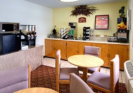 Econo Lodge - Brainerd, MN