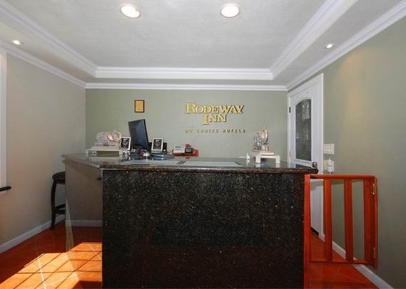 Rodeway Inn - Barstow, CA