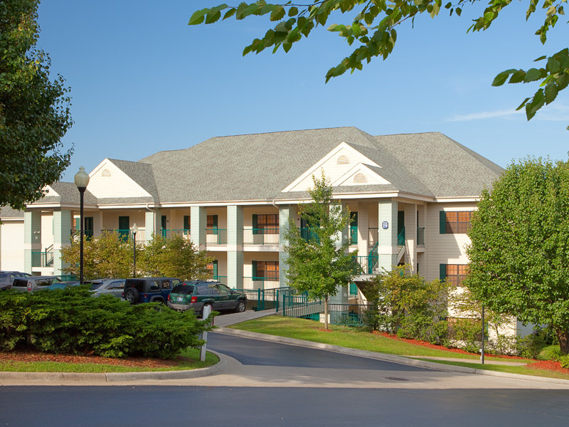 Falls Village Resorts - Branson, MO