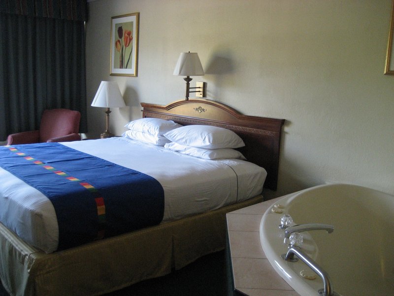 Park Inn By Radisson, Sharon, PA - West Middlesex, PA
