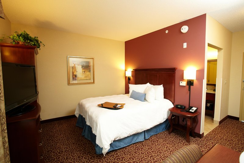 Hampton Inn Fairmont - Fairmont, MN