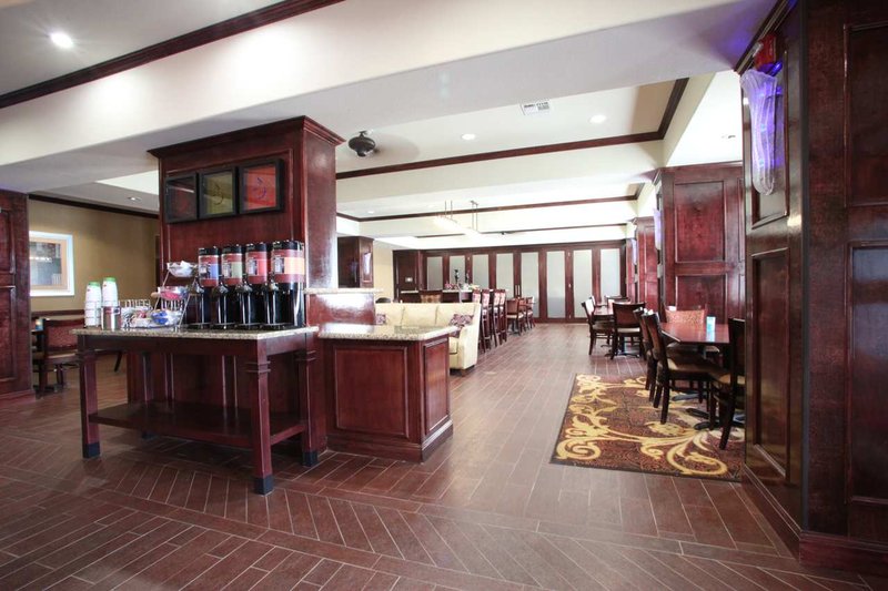Hampton Inn Seguin - Seguin, TX