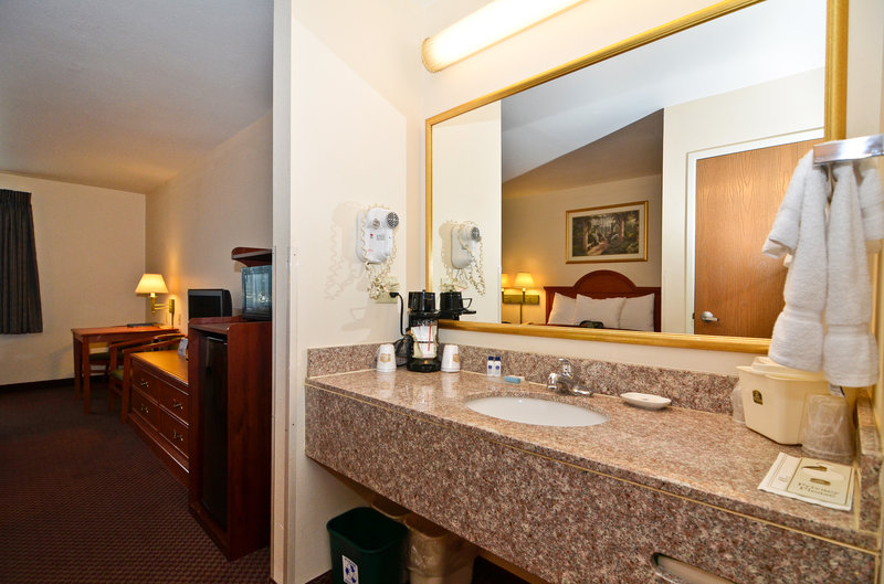 Best Western-Parsons Inn - Parsons, KS