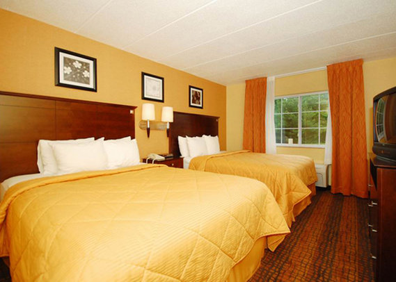 Comfort Inn And Suites - Eatontown, NJ