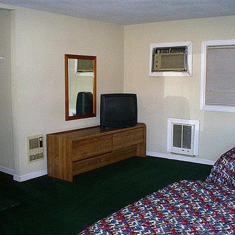 Crestview Inn - Crestview, FL