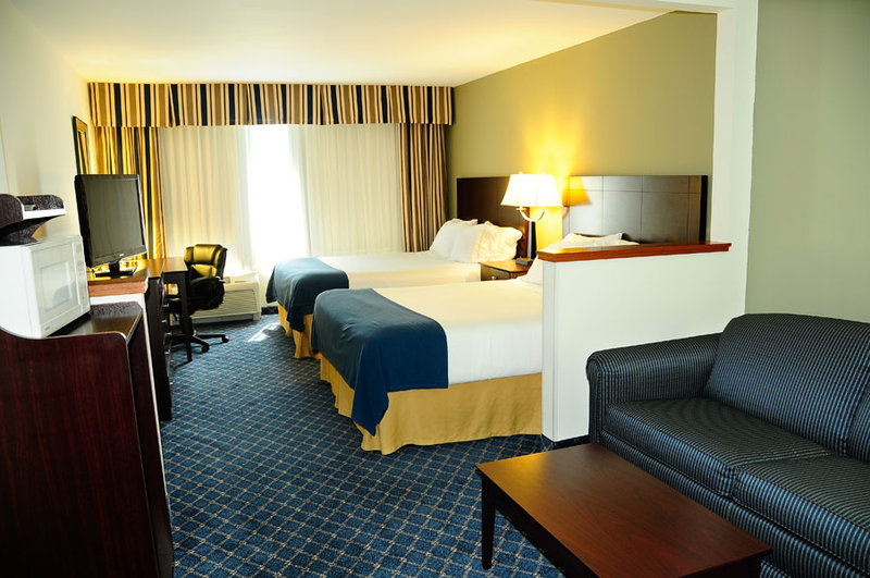 Holiday Inn Express-Delafield - Delafield, WI