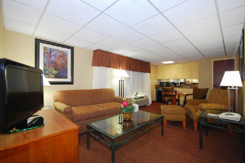 Holiday Inn Express Forsyth - Forsyth, GA