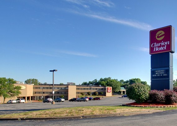 Clarion Hotel - Muscatine, IA