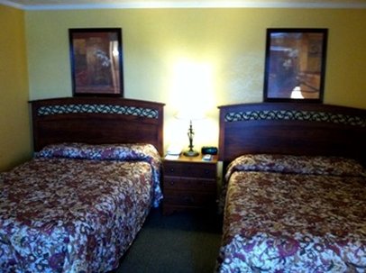 Forsyth Inn - Forsyth, MO