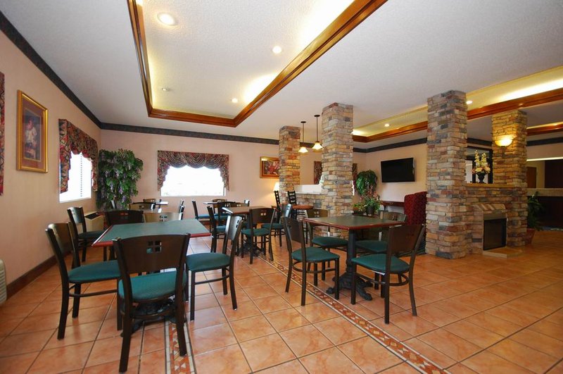 Best Western Inn & Suites - Byron, GA