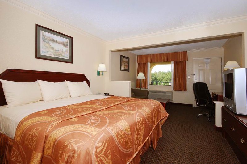 Best Western Inn & Suites - Byron, GA