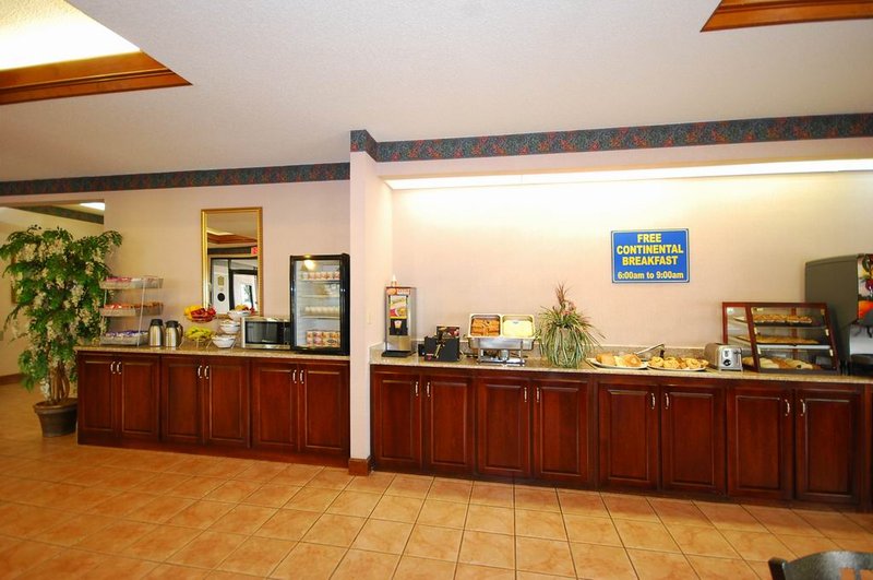 Best Western Inn & Suites - Byron, GA