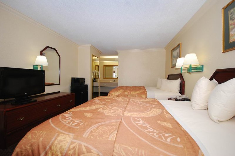 Best Western Inn & Suites - Byron, GA